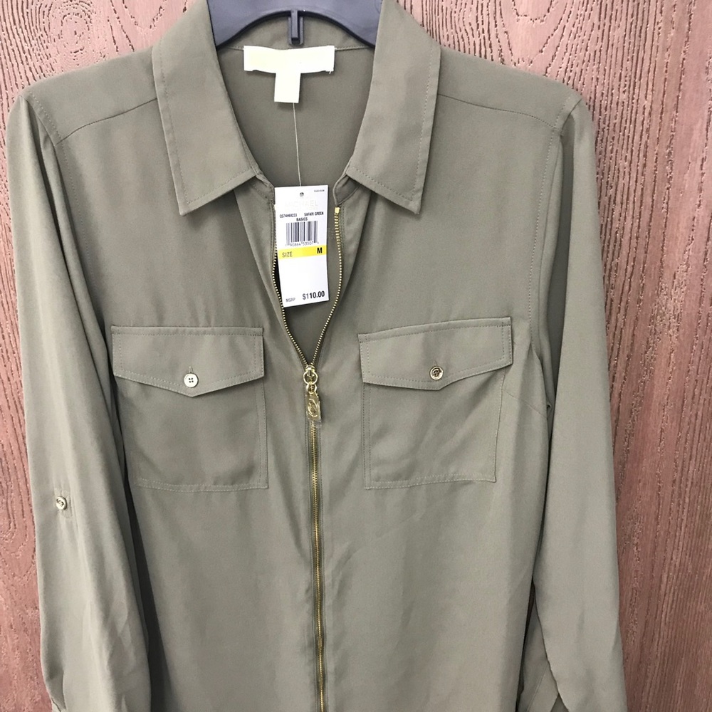 Michael Kors Safari Green blouse 👚